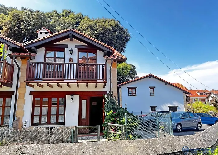 Encinas Adosado En * Pechon