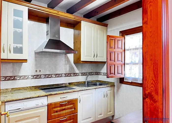 Holiday home Encinas Adosado En Pechon